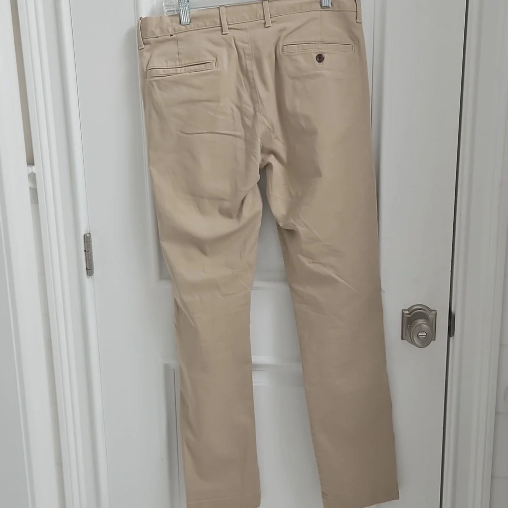 J. Crew Straight Fit Flex‎ Straight Khaki Chino Pant